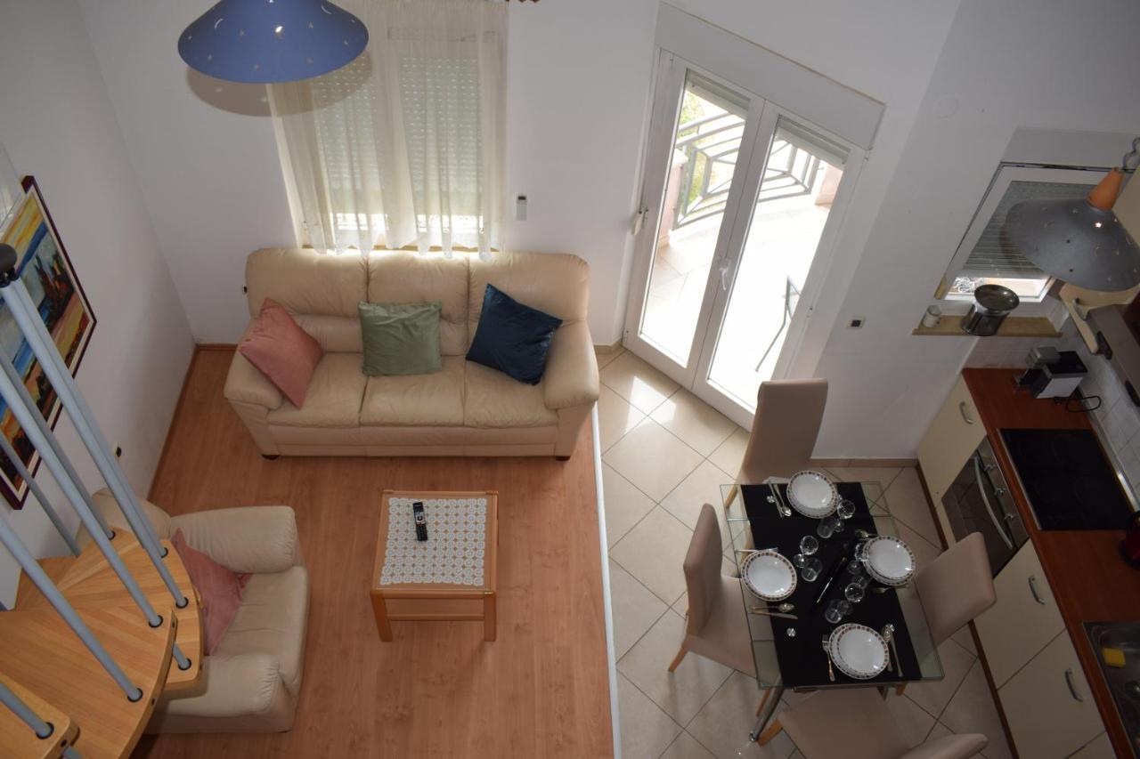 Esperanza Apartment Pula Bagian luar foto